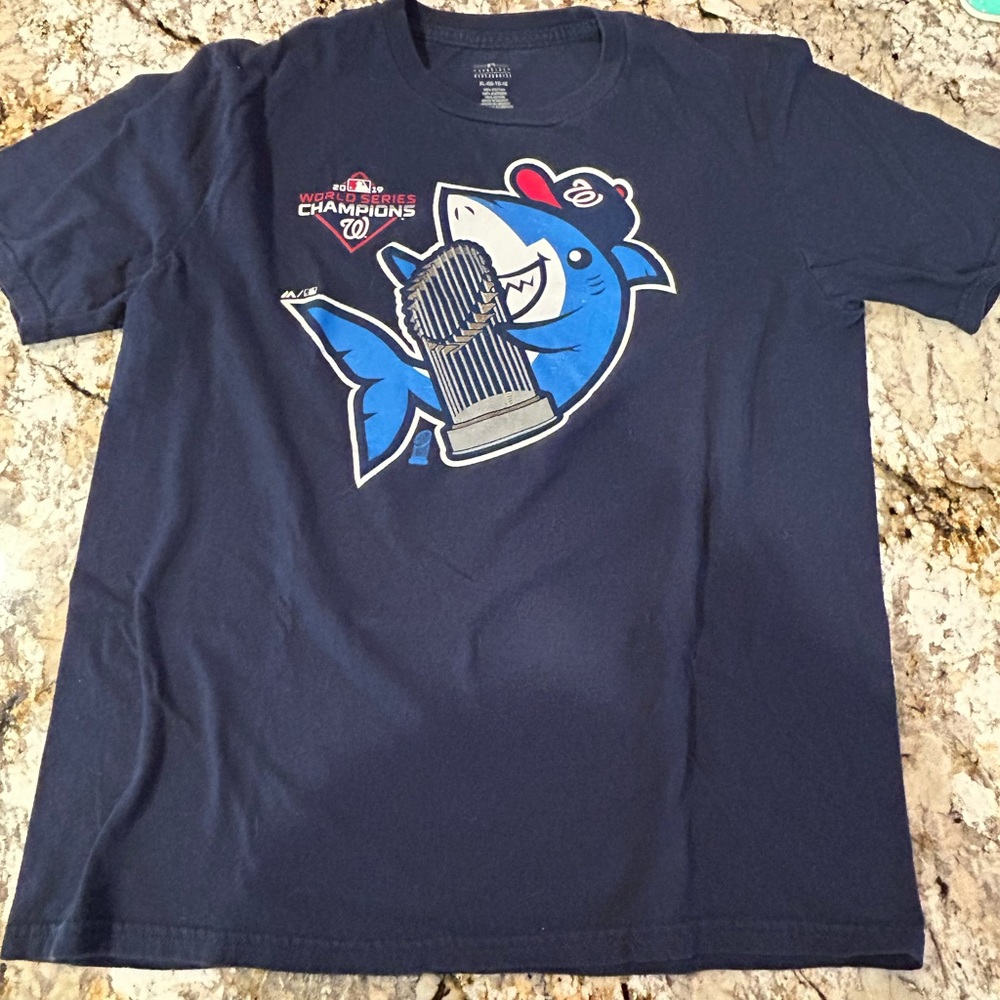 2019 Kids XL Washington Nationals World Series Baby Shark T-shirt